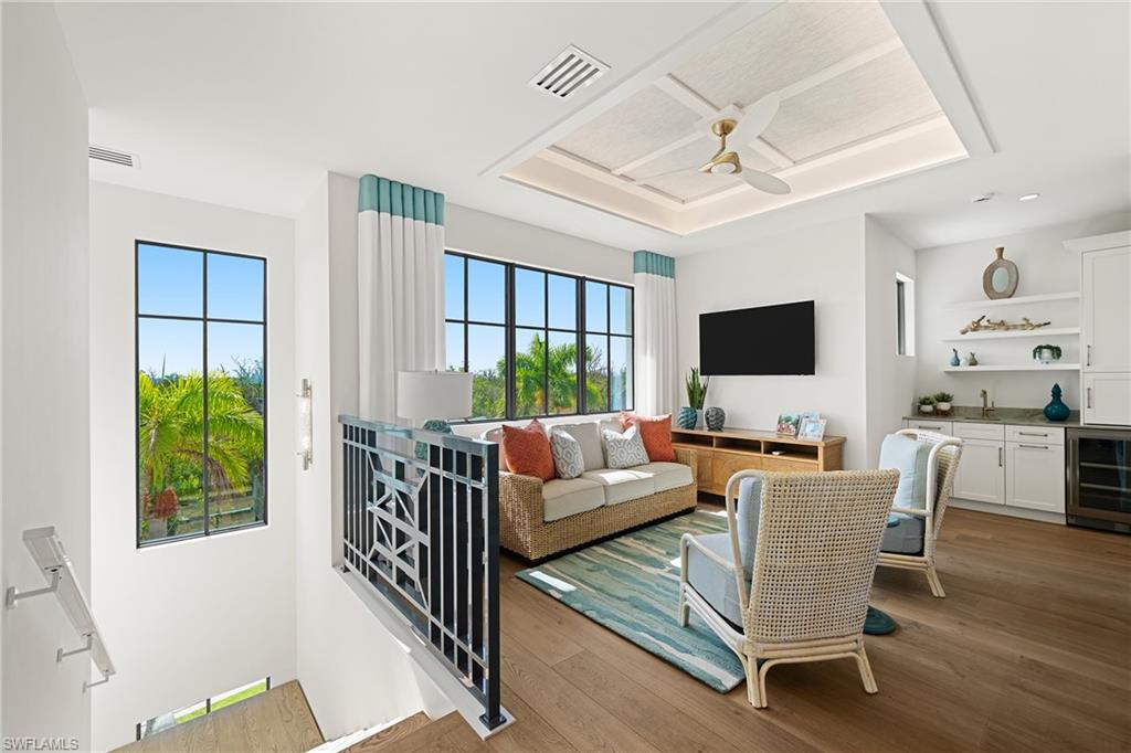 BAREFOOT BEACH - Residential