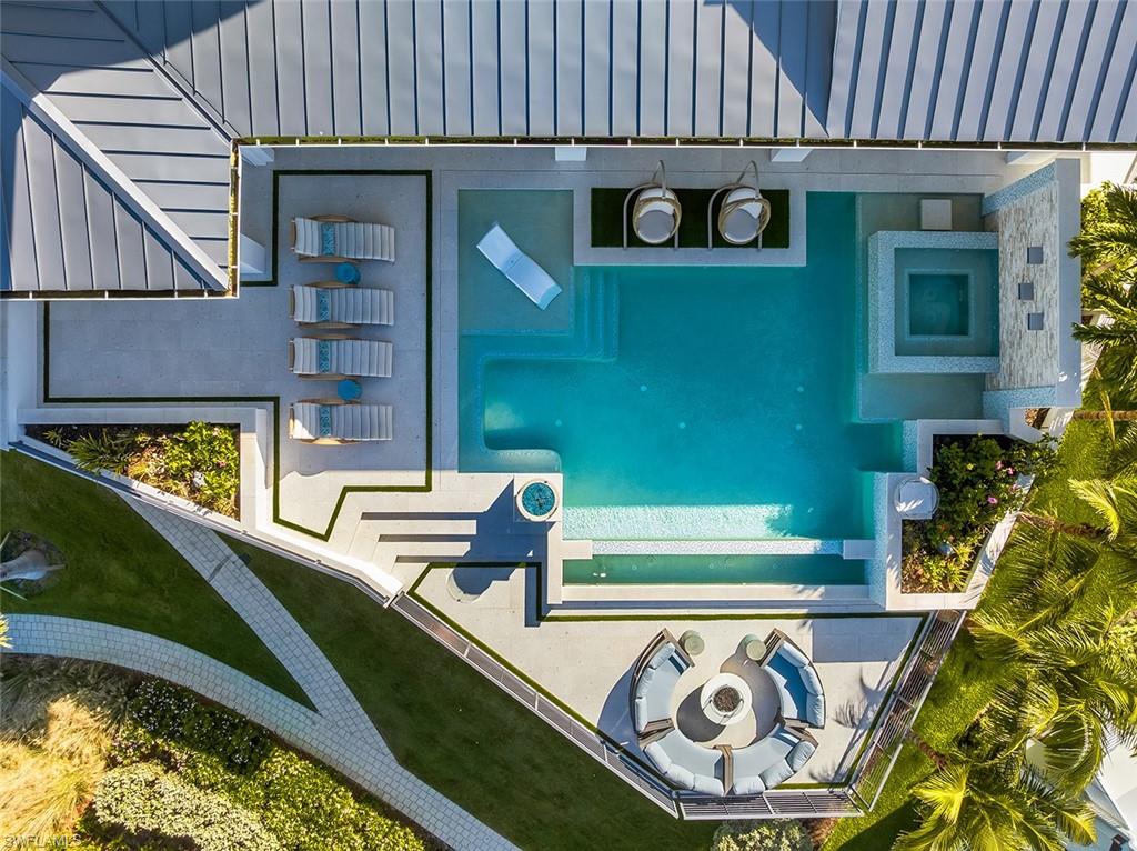 BAREFOOT BEACH - Residential