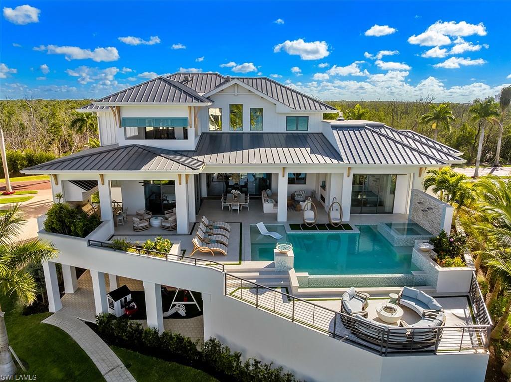 BAREFOOT BEACH - Residential