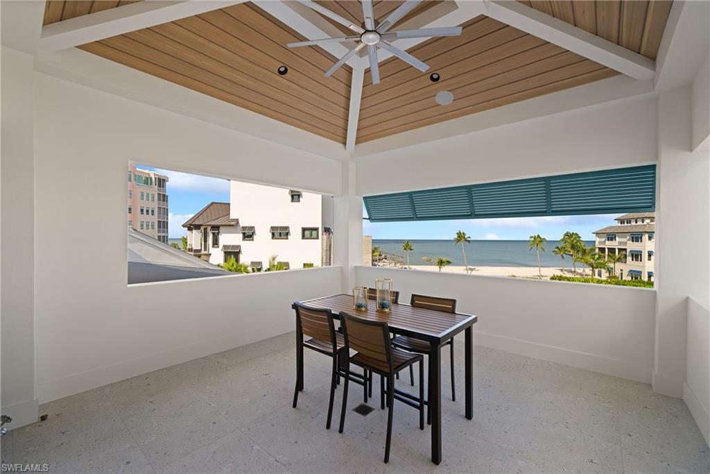 BAREFOOT BEACH - Residential