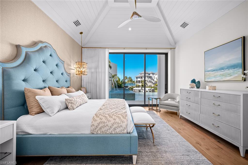 BAREFOOT BEACH - Residential