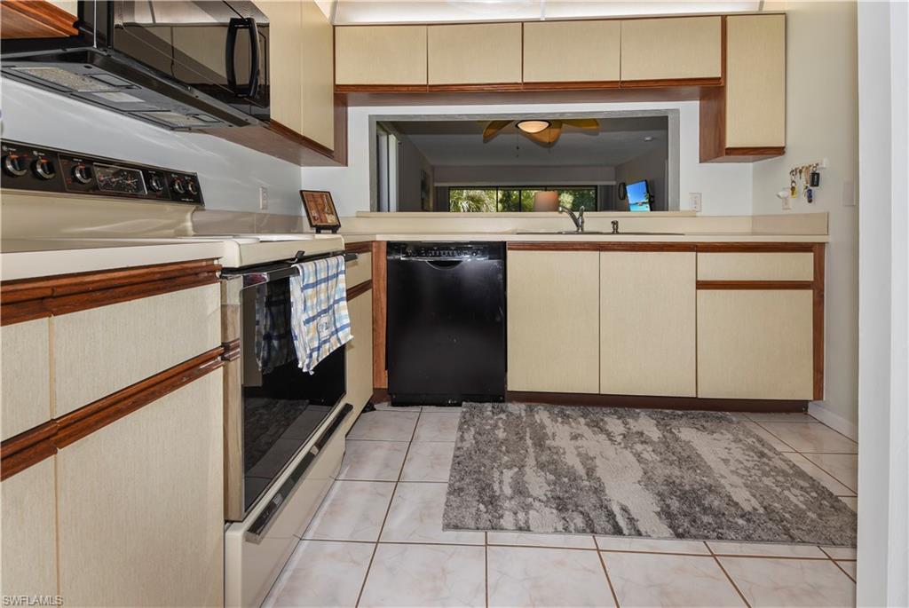 ABBEY AT BERKSHIRE VILLAGE - Residential