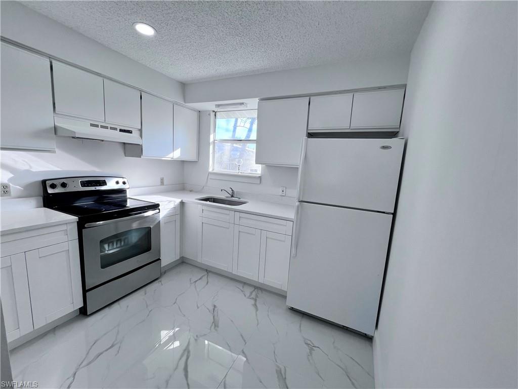 LABELLE - Residential Lease