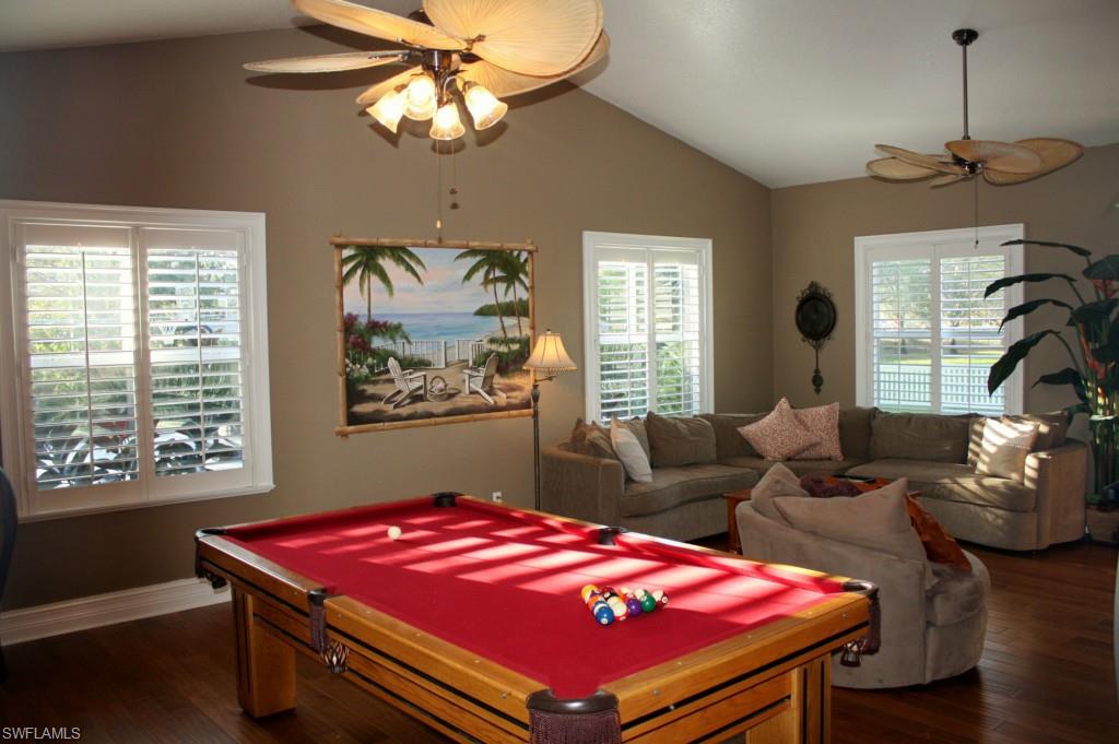 SKYLINE WOODS - Residential