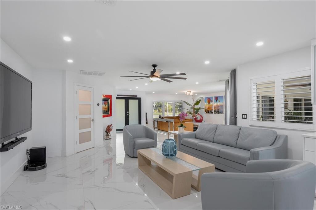 1026 S Town And River DR