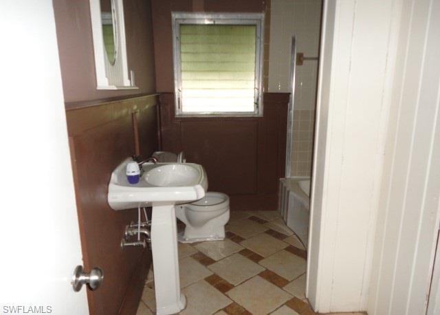 ALLEN COURT - Residential