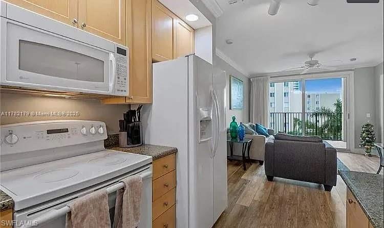 2825 Palm Beach BLVD 418