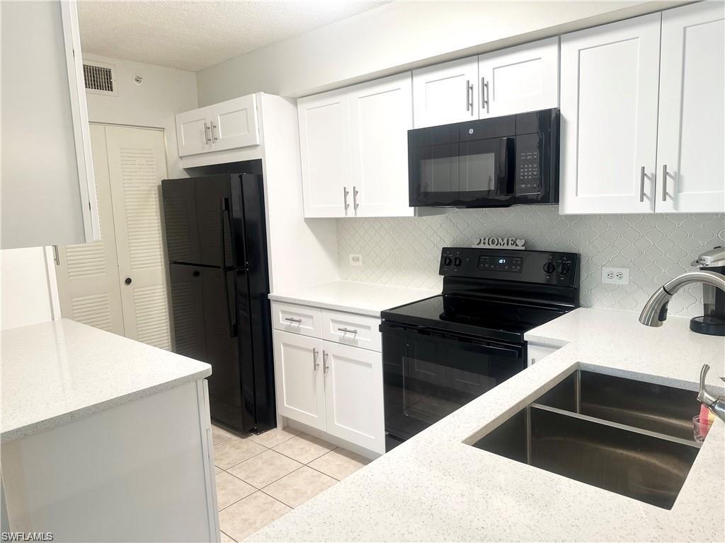 SAN MIRAGE - Residential Lease