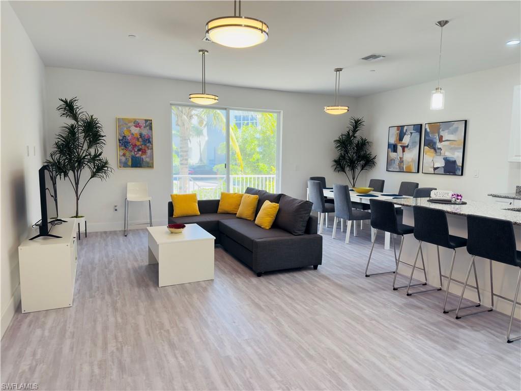 CAPE CORAL - Residential Lease