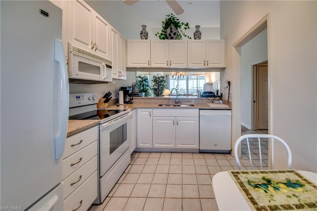 GOLFVIEW GOLF & RACQUET CLUB - Residential