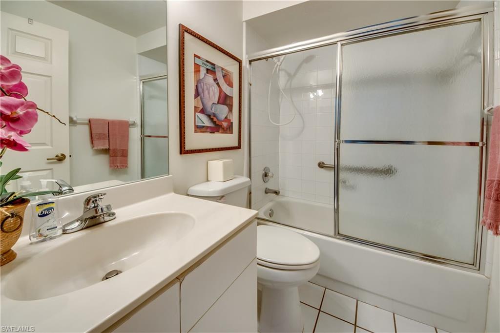 GOLFVIEW GOLF & RACQUET CLUB - Residential