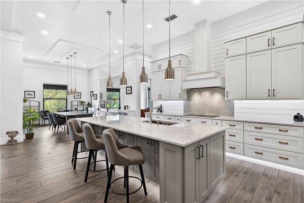 BELL VILLA - Residential Lease