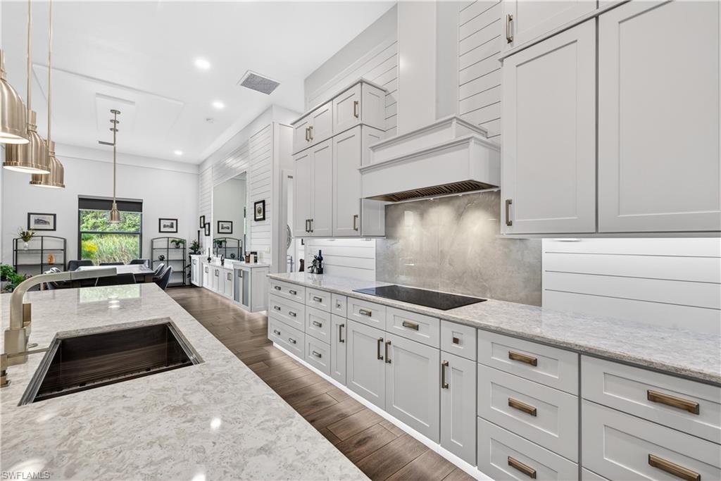 BELL VILLA - Residential Lease