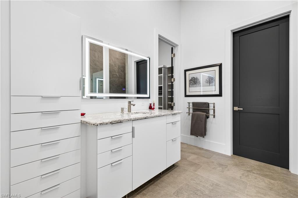 BELL VILLA - Residential Lease