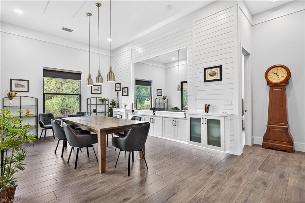 BELL VILLA - Residential Lease