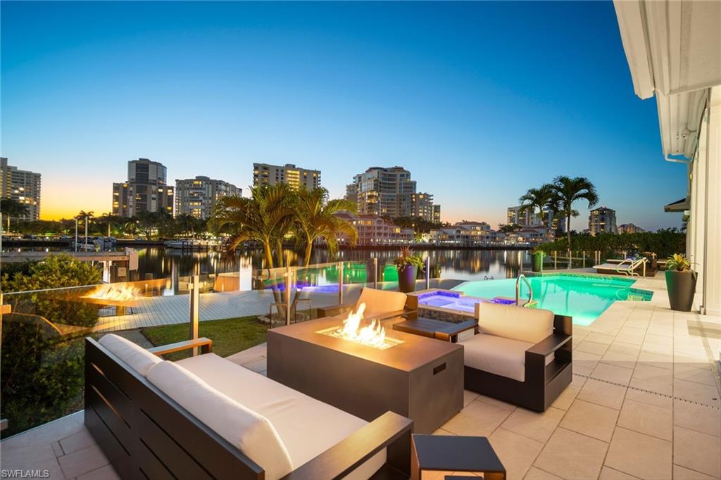 PARK SHORE - Residential