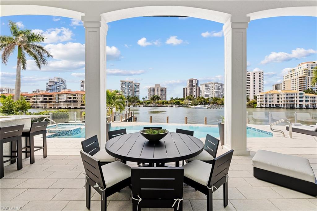 PARK SHORE - Residential