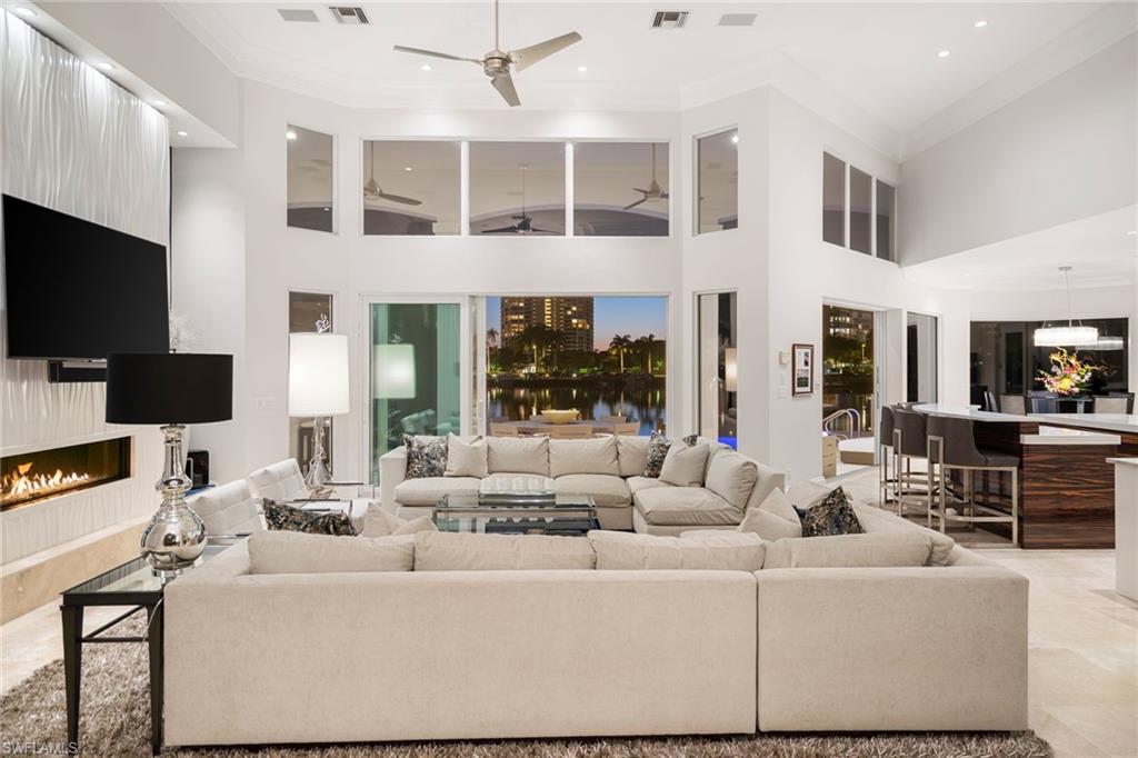 PARK SHORE - Residential