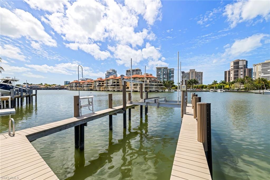 PARK SHORE - Residential