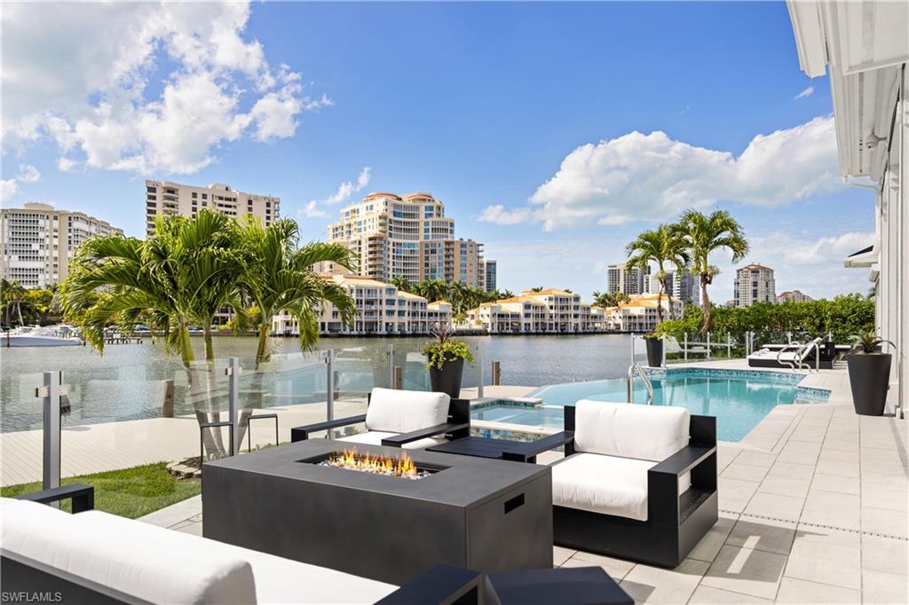 PARK SHORE - Residential