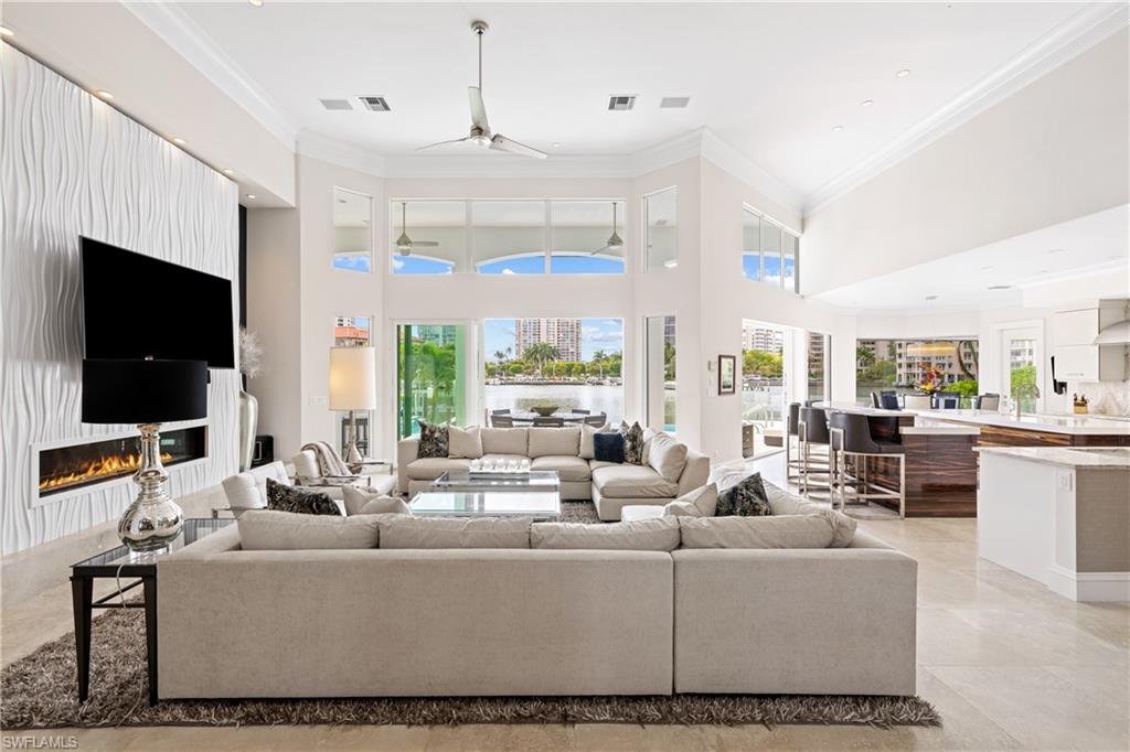 PARK SHORE - Residential