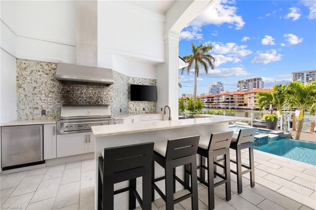 PARK SHORE - Residential