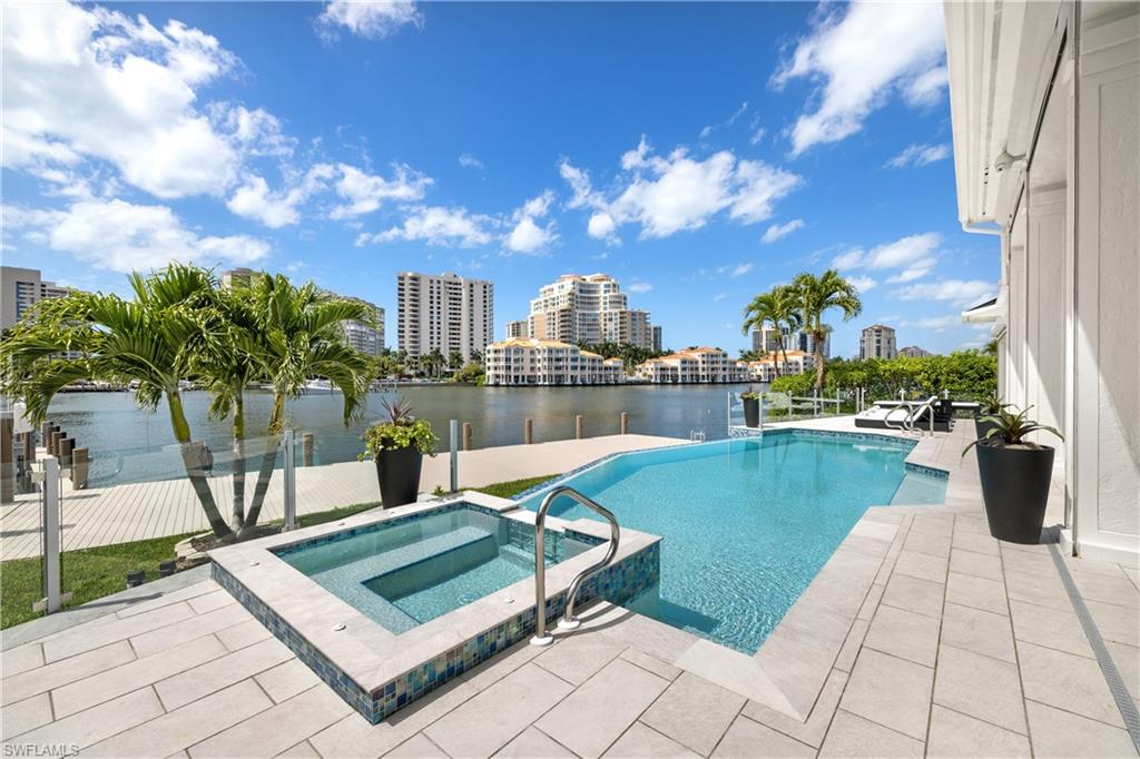 PARK SHORE - Residential