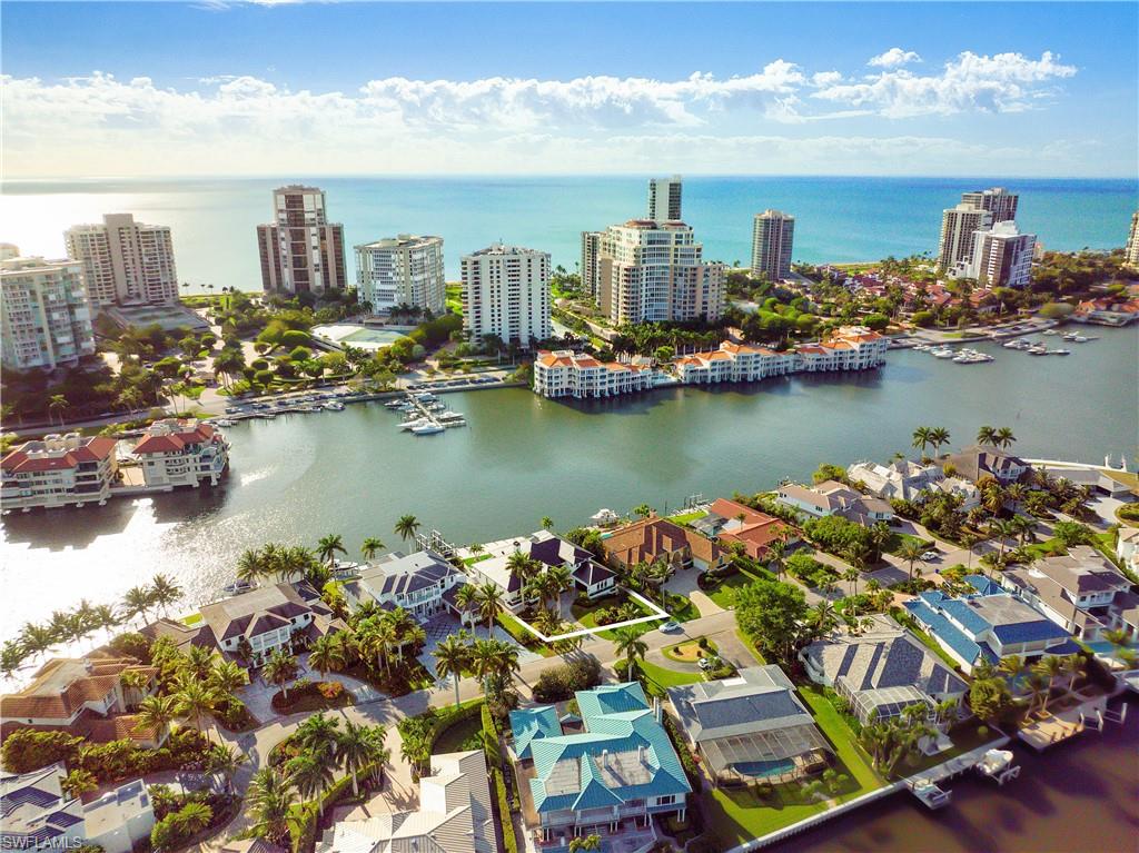 PARK SHORE - Residential