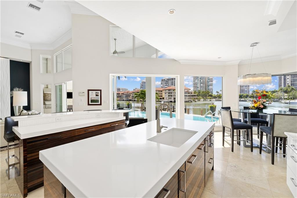 PARK SHORE - Residential