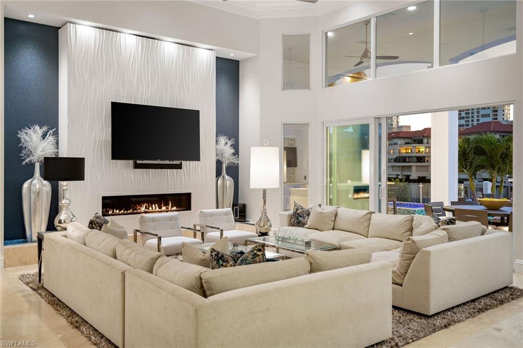 PARK SHORE - Residential