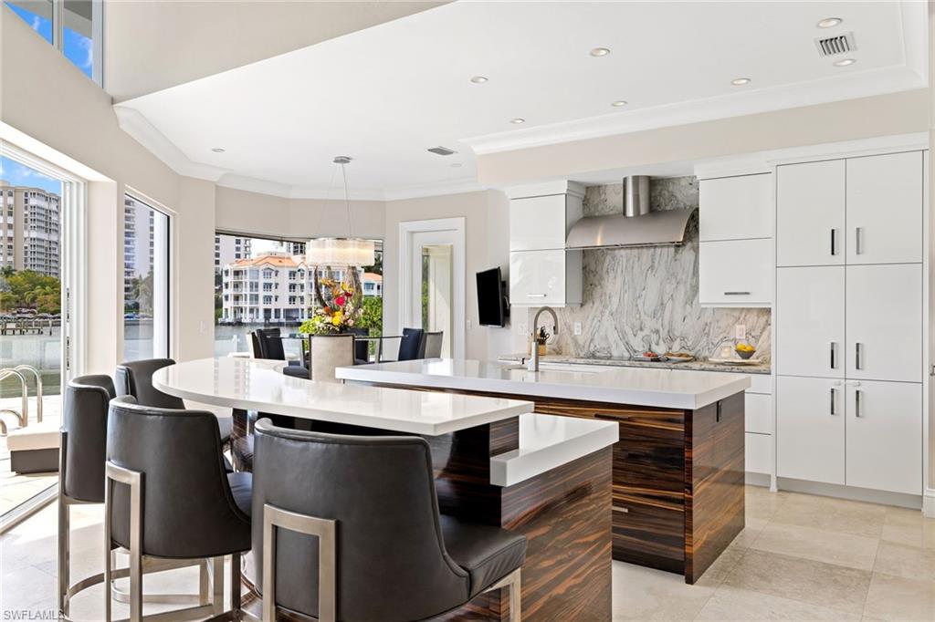 PARK SHORE - Residential