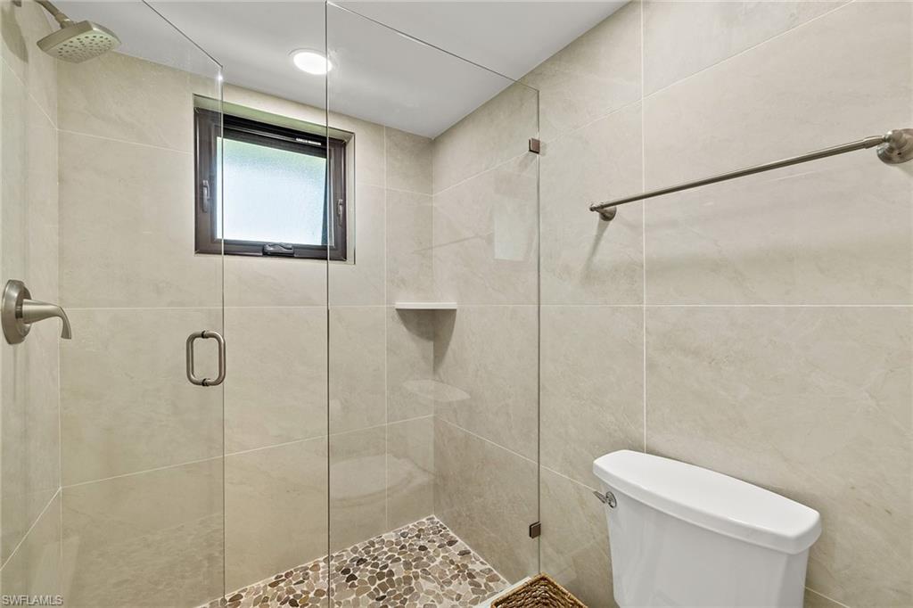 HIDDEN LAKE VILLAS - Residential