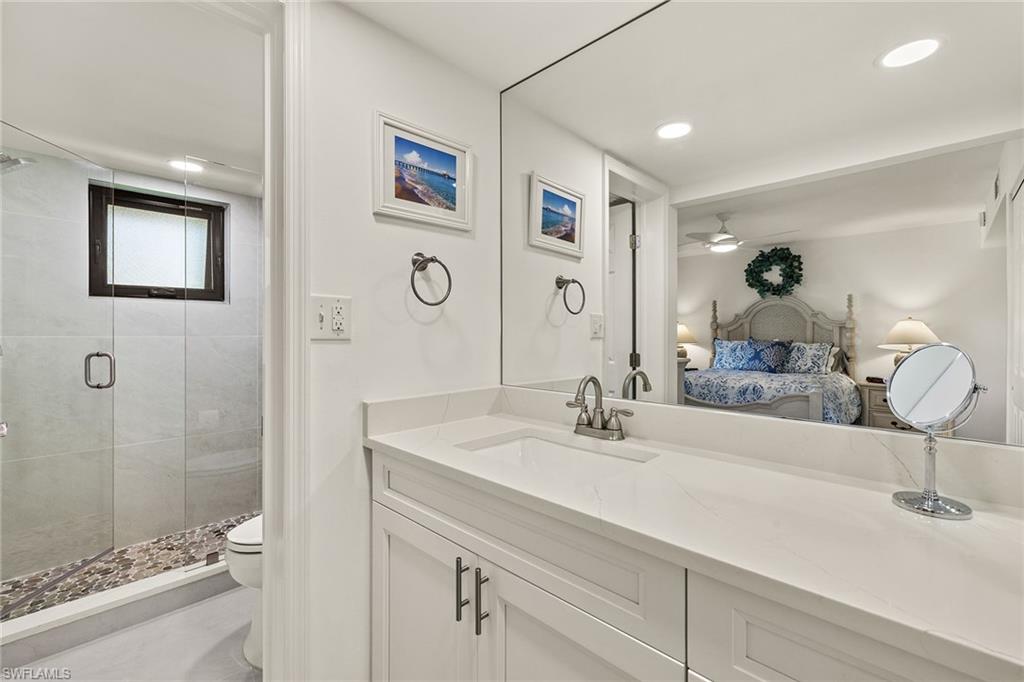 HIDDEN LAKE VILLAS - Residential