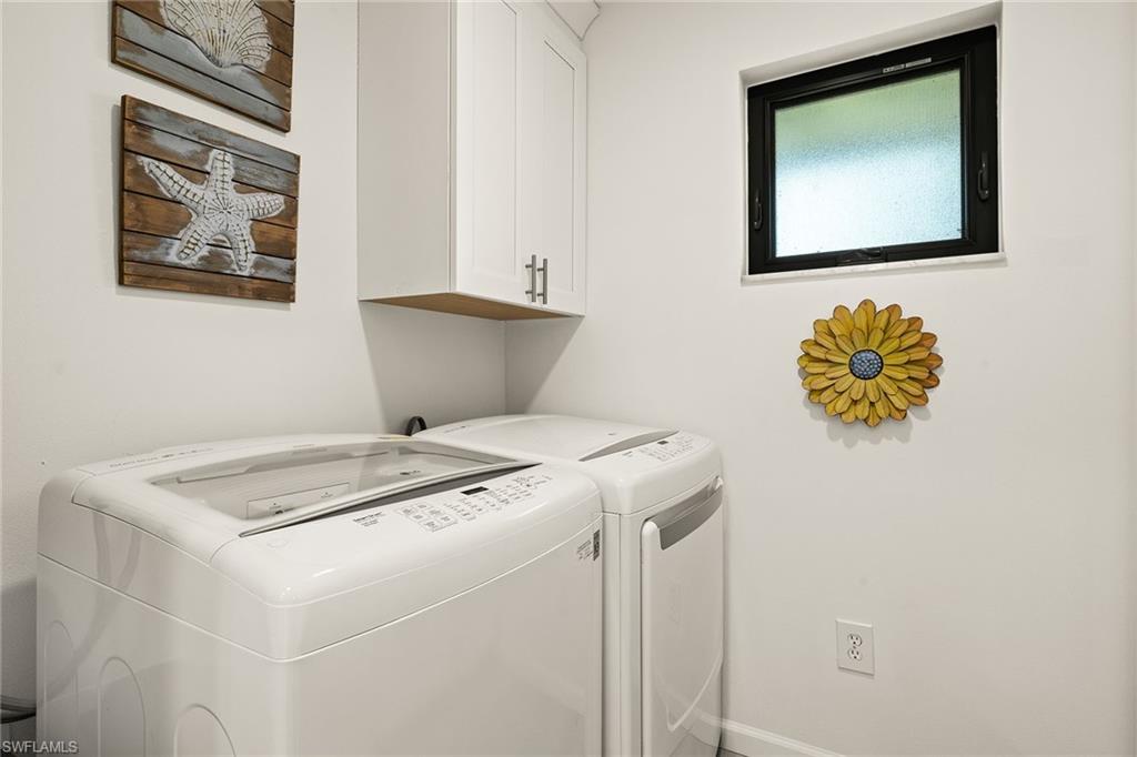 HIDDEN LAKE VILLAS - Residential