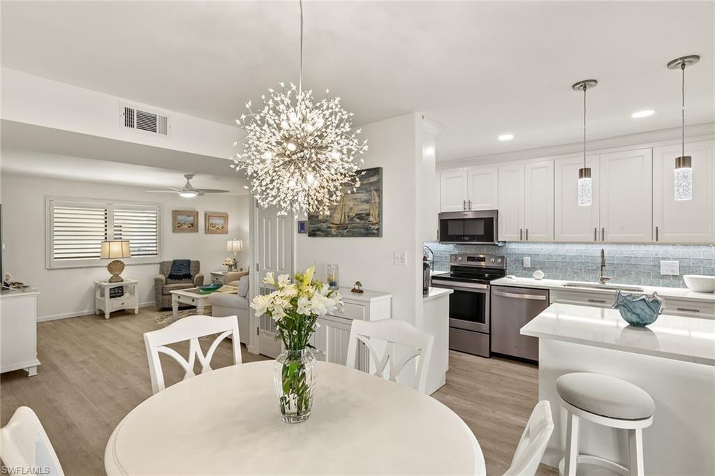 HIDDEN LAKE VILLAS - Residential