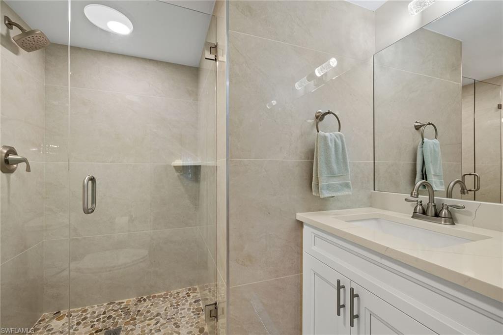 HIDDEN LAKE VILLAS - Residential