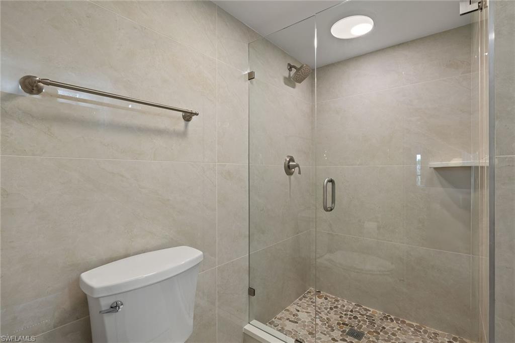 HIDDEN LAKE VILLAS - Residential