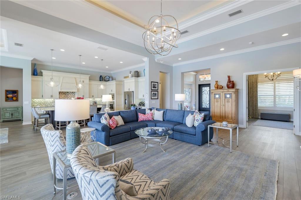 ESPLANADE - Residential