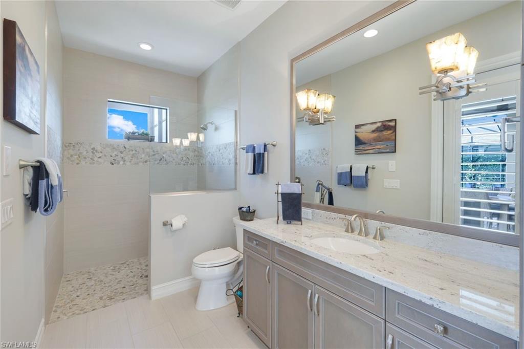 ESPLANADE - Residential