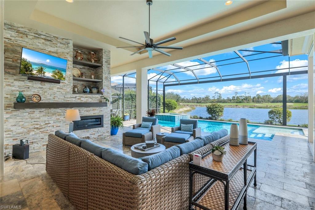 ESPLANADE - Residential