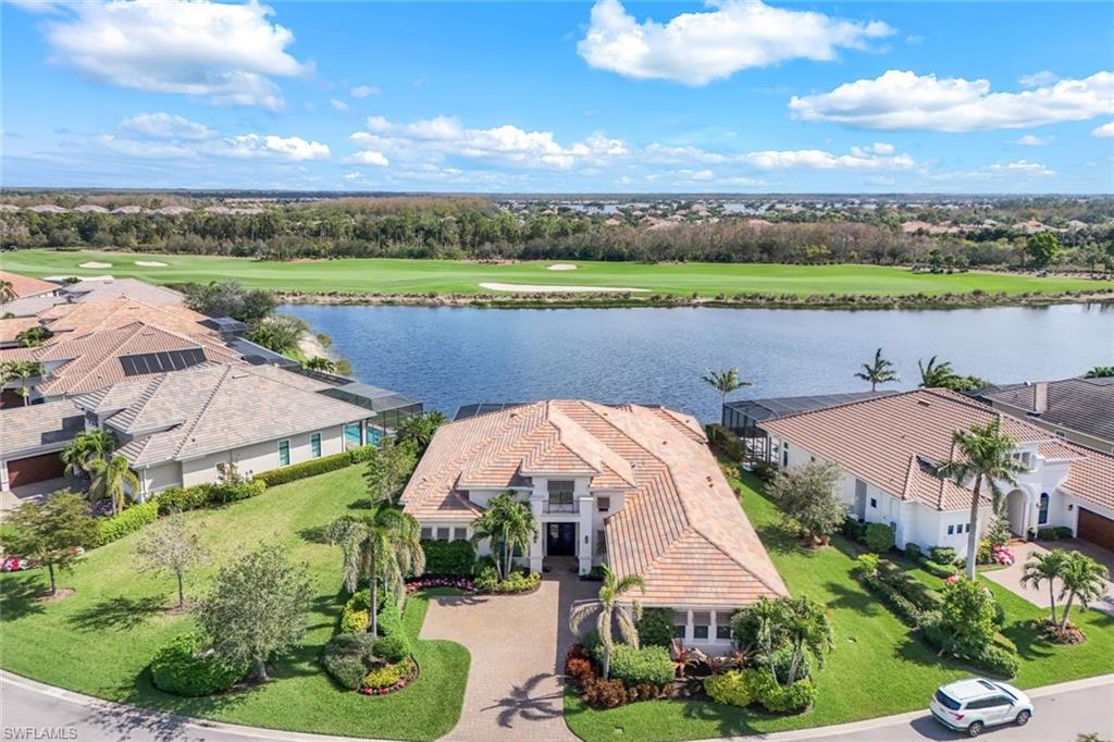 ESPLANADE - Residential