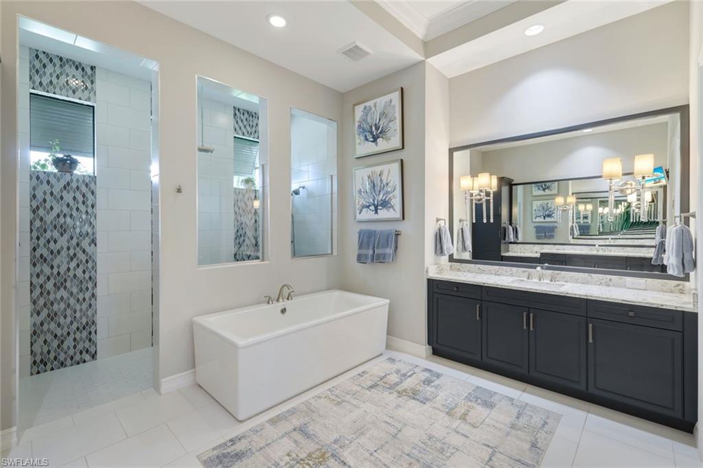 ESPLANADE - Residential