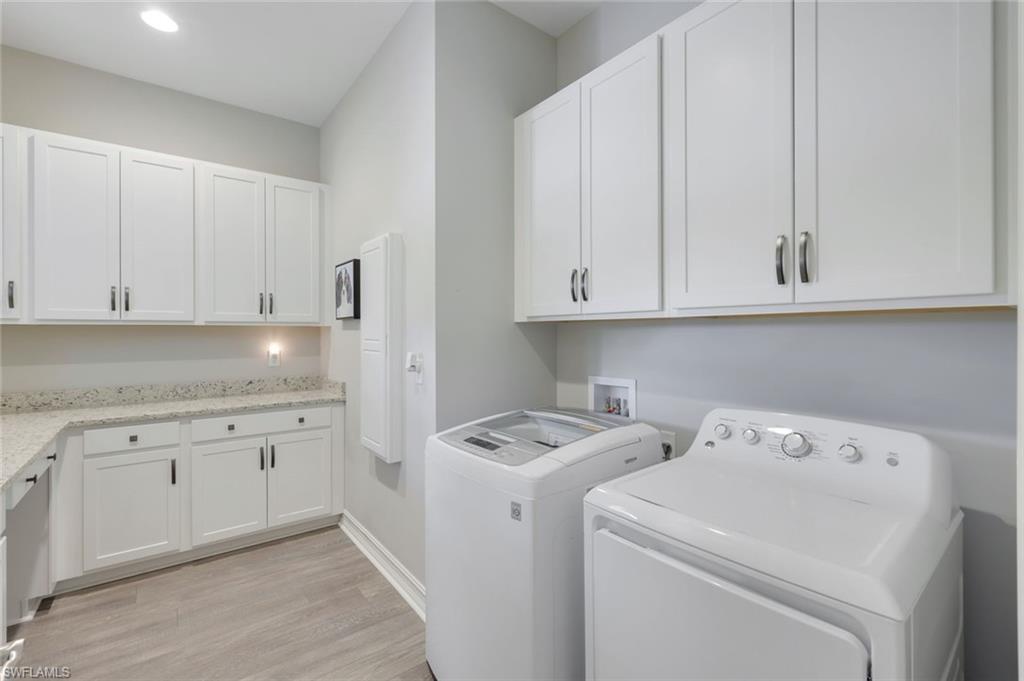 ESPLANADE - Residential