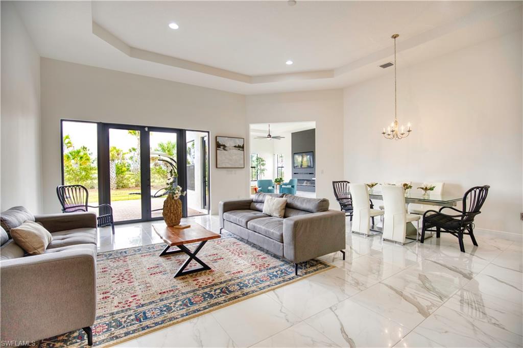 MAPLE RIDGE - Residential