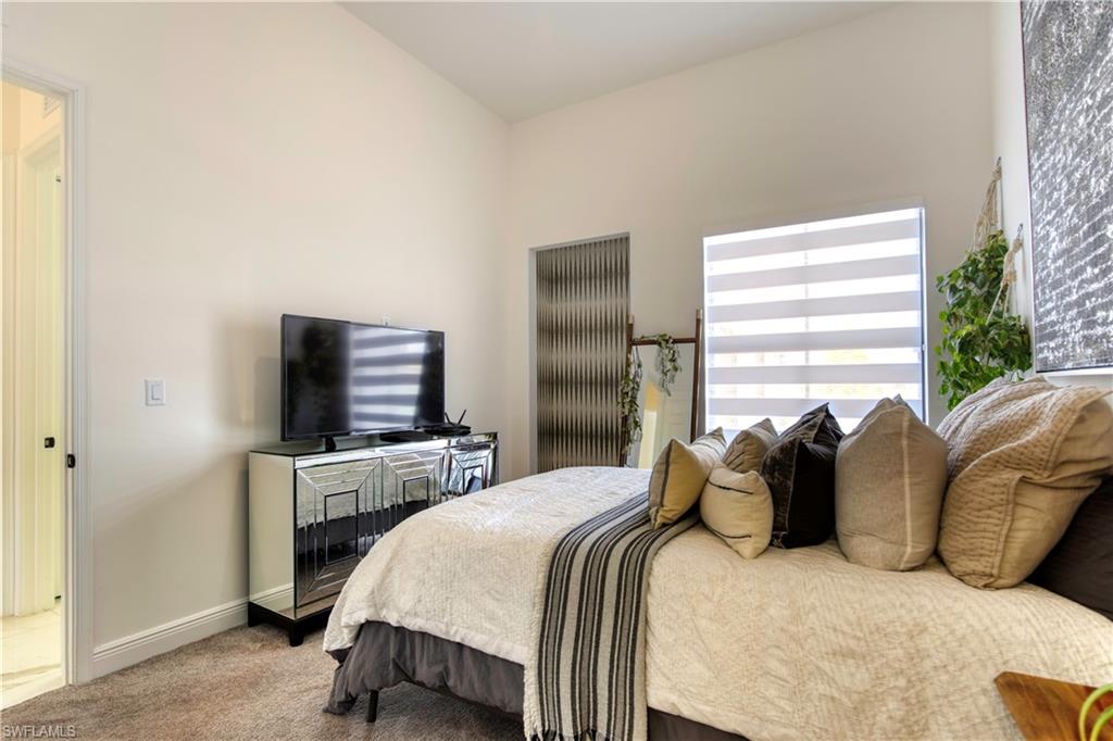 MAPLE RIDGE - Residential