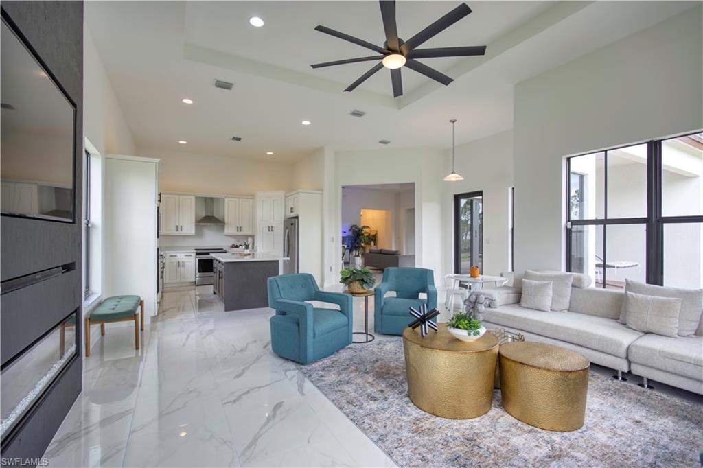 MAPLE RIDGE - Residential