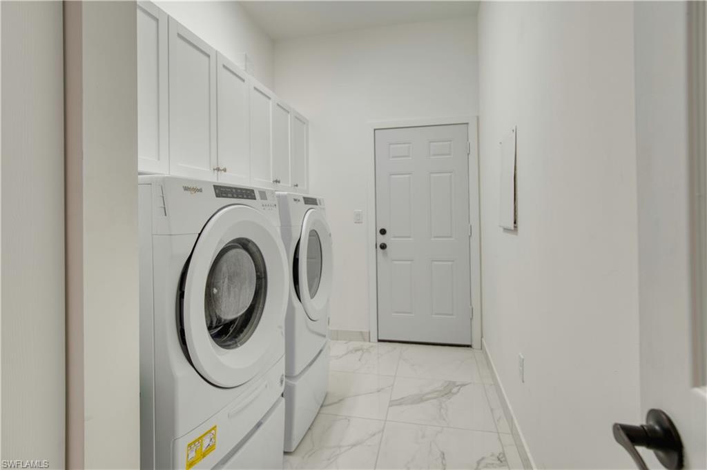 MAPLE RIDGE - Residential