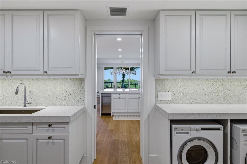 MORAYA BAY - Residential