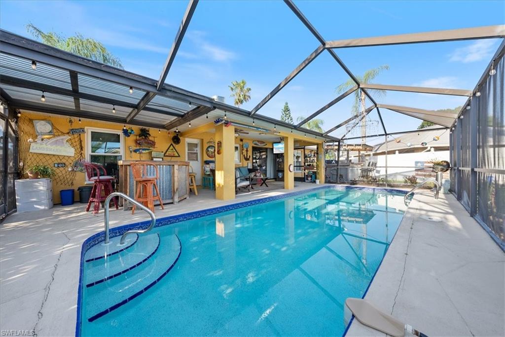 SANDY HOLLOW - Residential