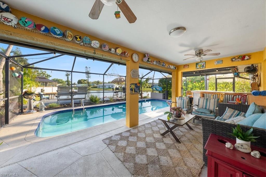 SANDY HOLLOW - Residential